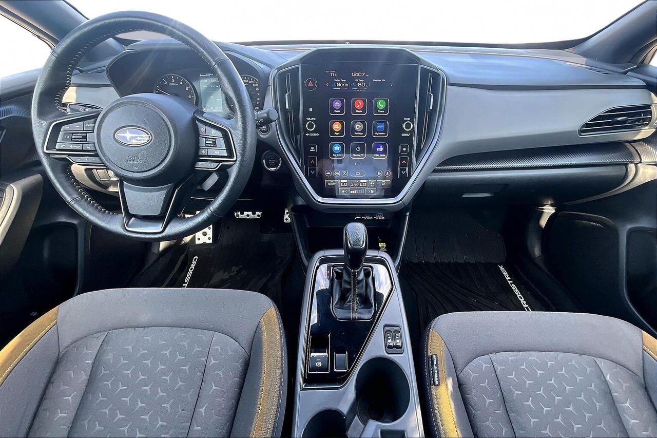 2024 Subaru Crosstrek ONYX AWD   SUNROOF   HEATED SEATS/STEER   CARPLAY Photo