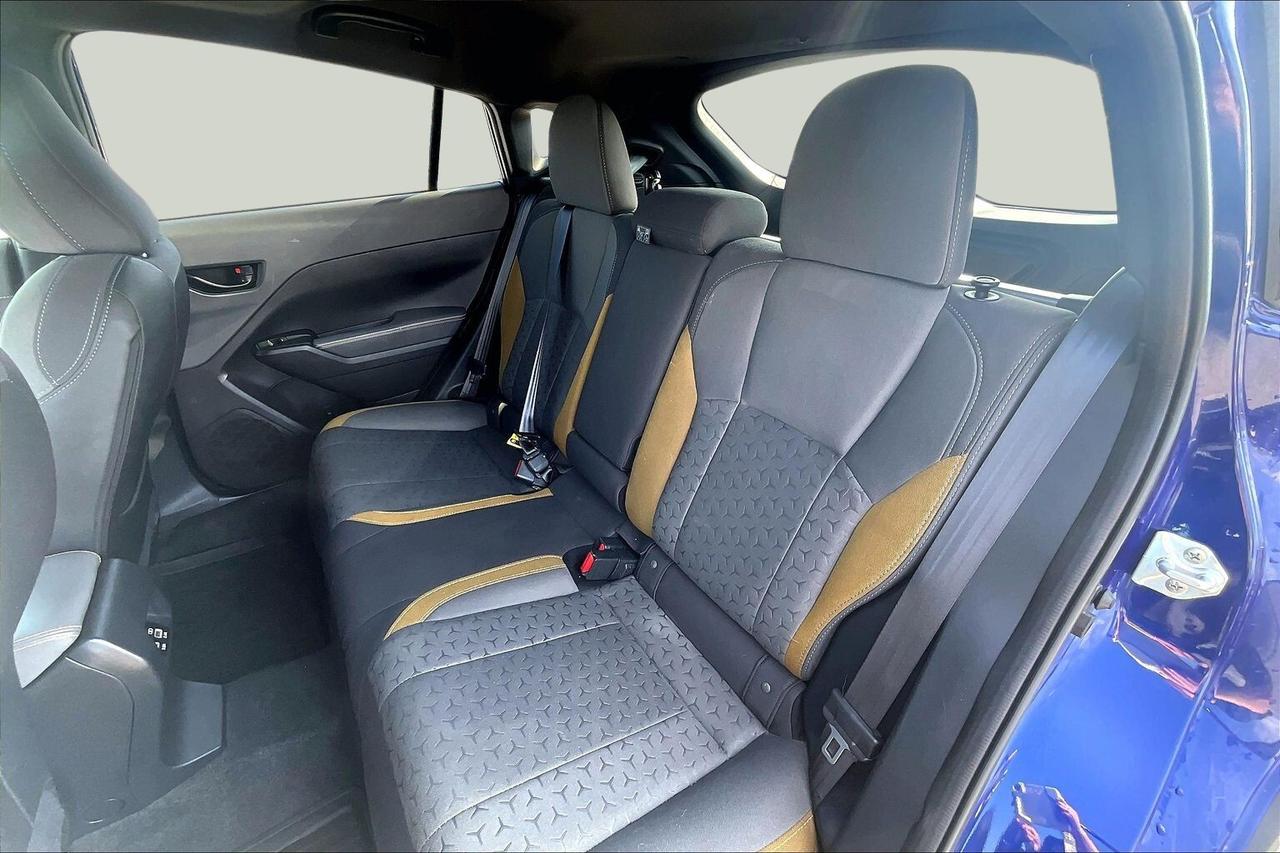 2024 Subaru Crosstrek ONYX AWD   SUNROOF   HEATED SEATS/STEER   CARPLAY Photo