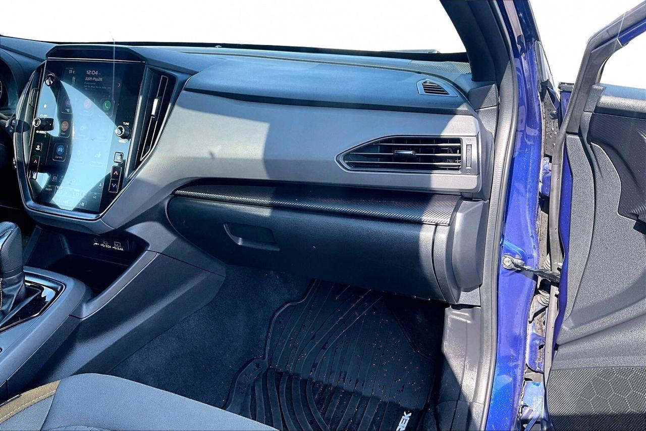 2024 Subaru Crosstrek ONYX AWD   SUNROOF   HEATED SEATS/STEER   CARPLAY Photo