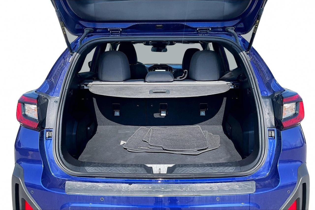 2024 Subaru Crosstrek ONYX AWD   SUNROOF   HEATED SEATS/STEER   CARPLAY Photo