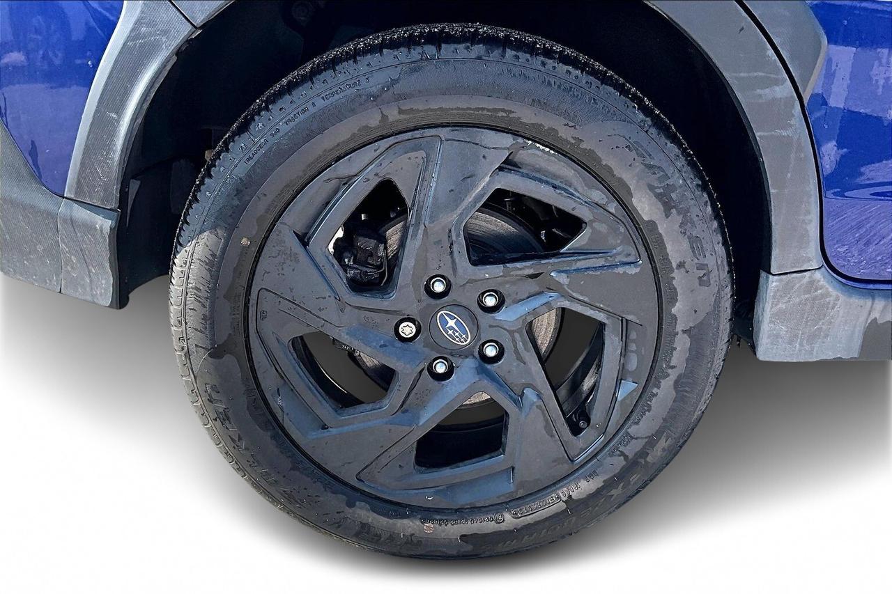 2024 Subaru Crosstrek ONYX AWD   SUNROOF   HEATED SEATS/STEER   CARPLAY Photo