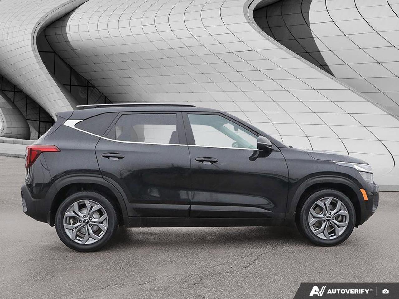 2024 Kia Seltos EX Photo