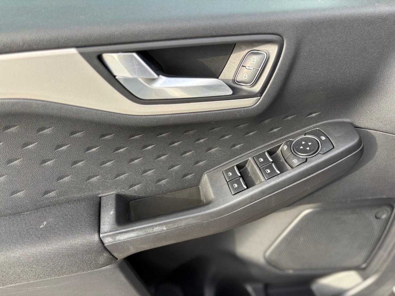 2020 Ford Escape SE 4dr All-Wheel Drive Photo