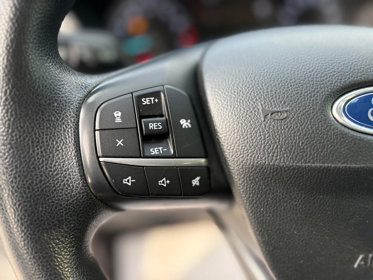 2020 Ford Escape SE 4dr All-Wheel Drive Photo