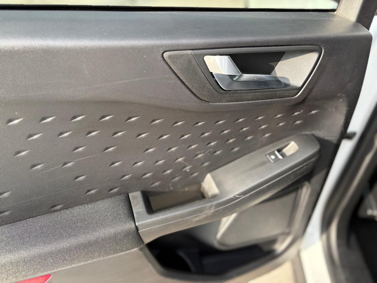 2020 Ford Escape SE 4dr All-Wheel Drive Photo