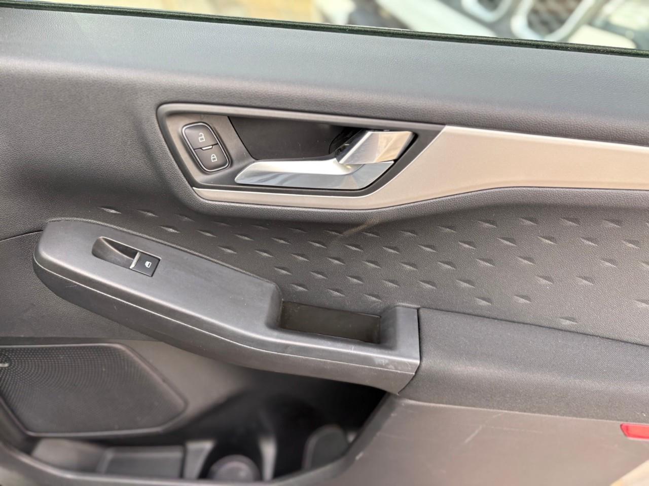 2020 Ford Escape SE 4dr All-Wheel Drive Photo