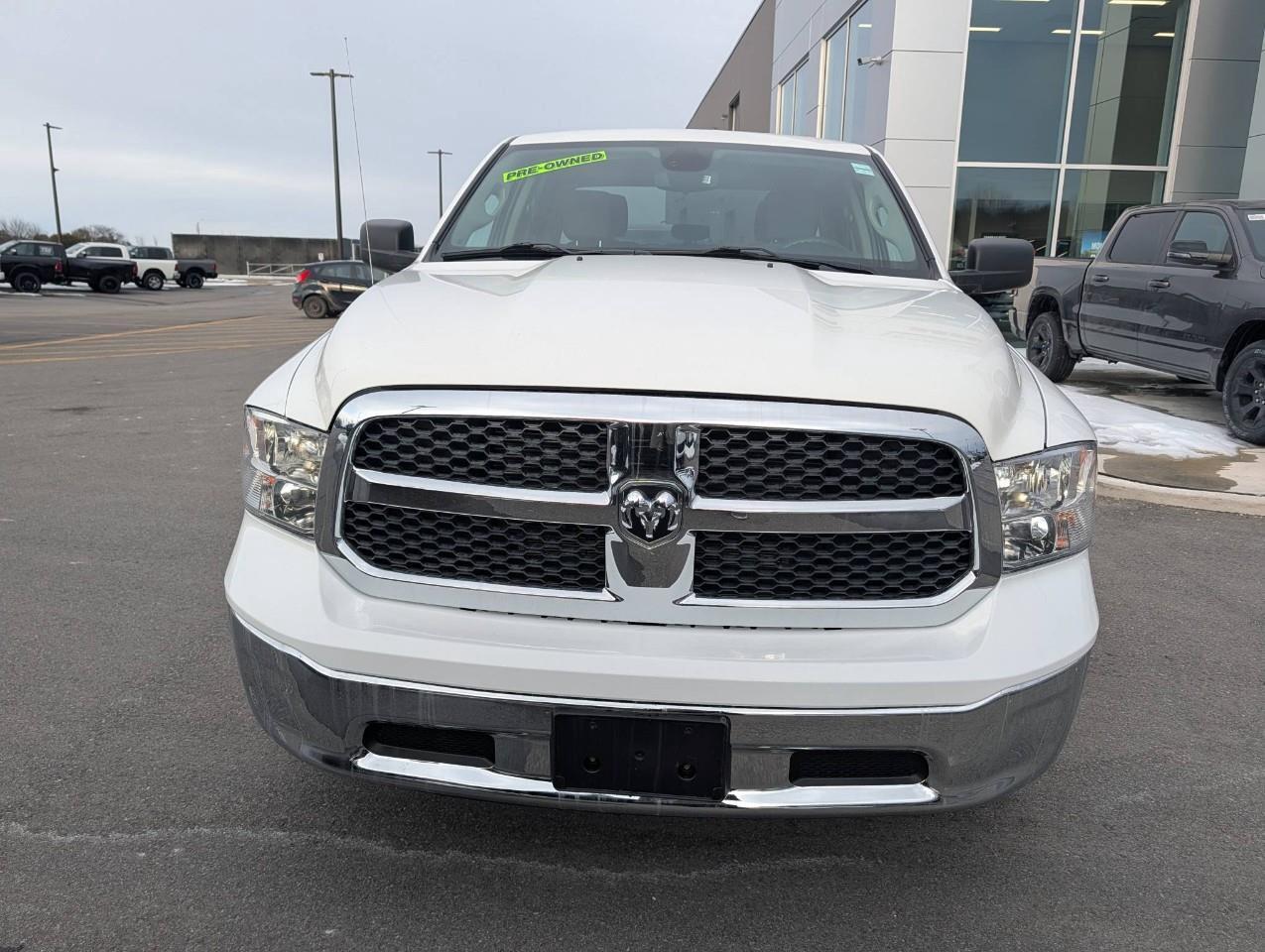 2022 RAM 1500 Classic SLT NEW TIRES/ NO ACCIDENTS Photo