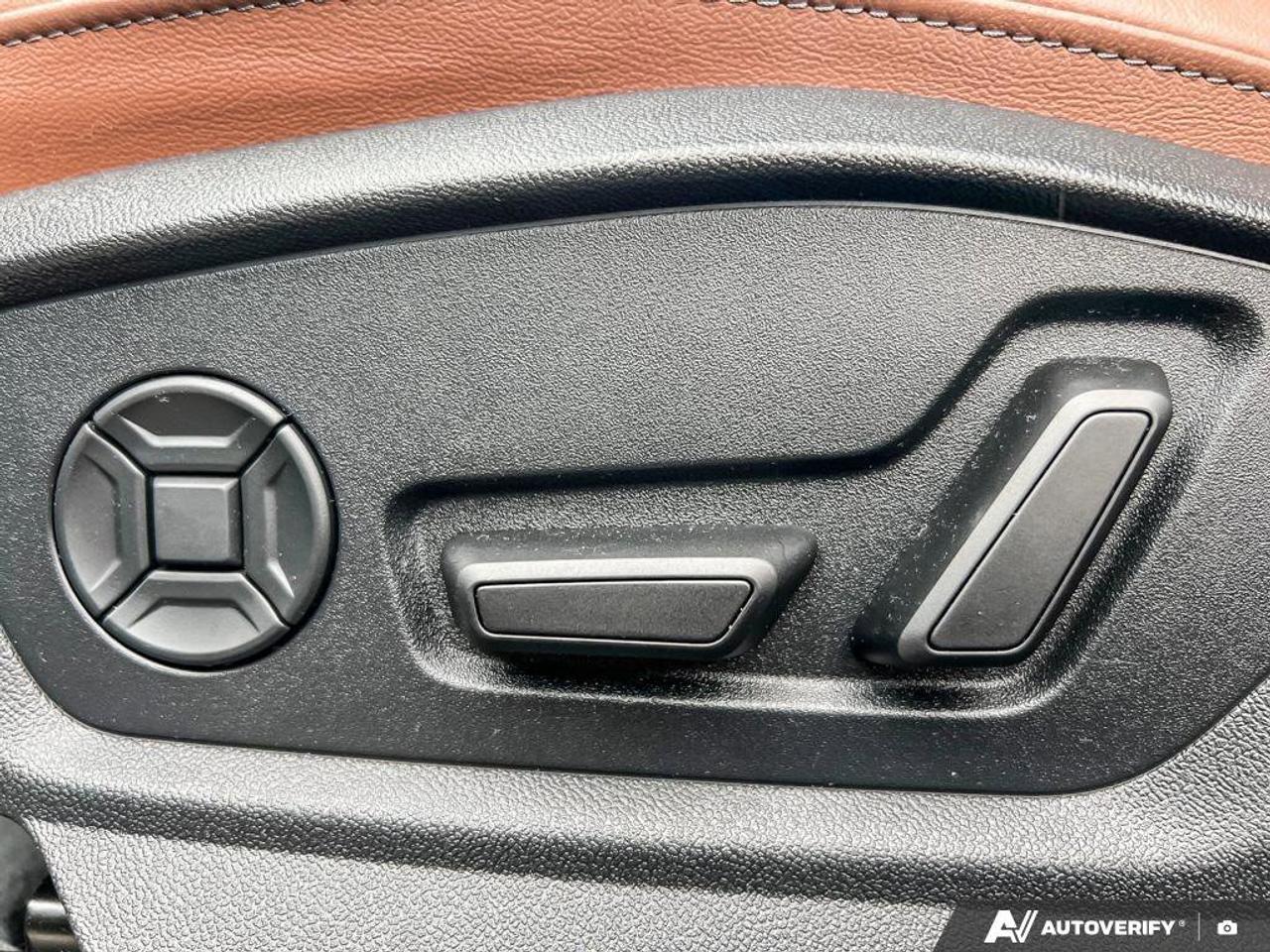 2025 Audi Q7 Technik   LEATHER   HTD SEATS   NAV Photo