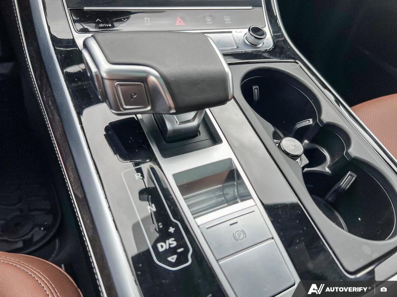 2025 Audi Q7 Technik   LEATHER   HTD SEATS   NAV Photo
