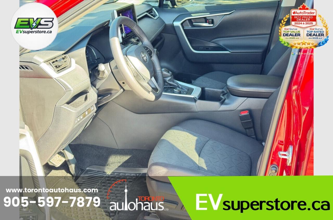 2024 Toyota RAV4 Hybrid XLE/NO ACCIDENTS/ONE OWNER Photo