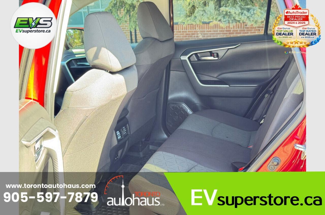 2024 Toyota RAV4 Hybrid XLE/NO ACCIDENTS/ONE OWNER Photo
