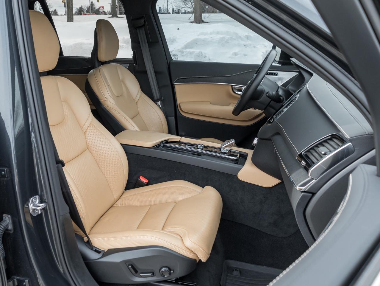 2022 Volvo XC90 Recharge T8 eAWD PHEV INSCRIPTION-B&WILKINS-AIR SUEPENSION Photo