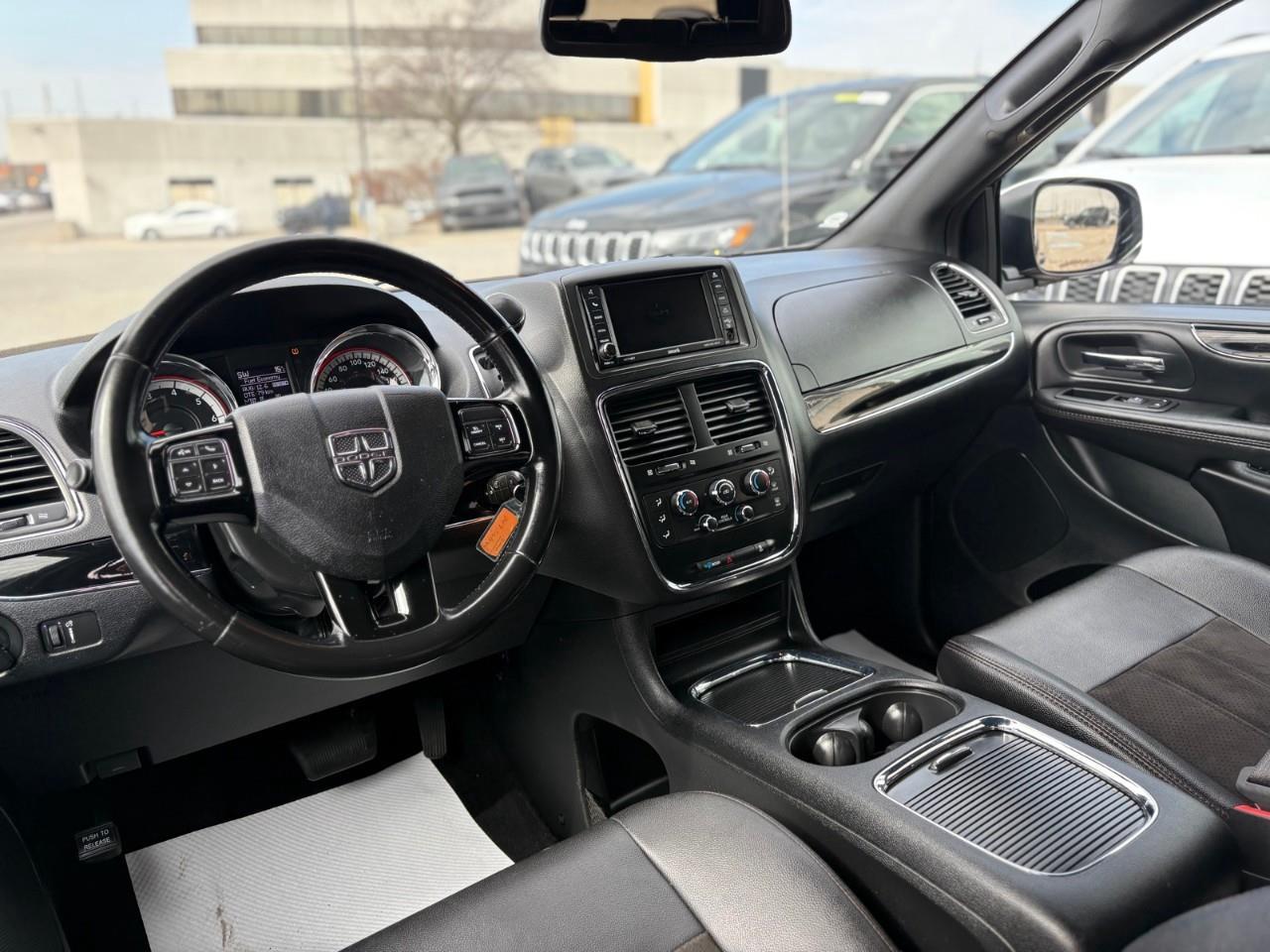2020 Dodge Grand Caravan Premium Plus Passenger Van Photo
