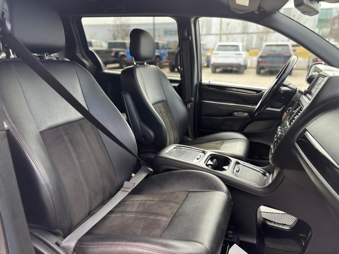 2020 Dodge Grand Caravan Premium Plus Passenger Van Photo