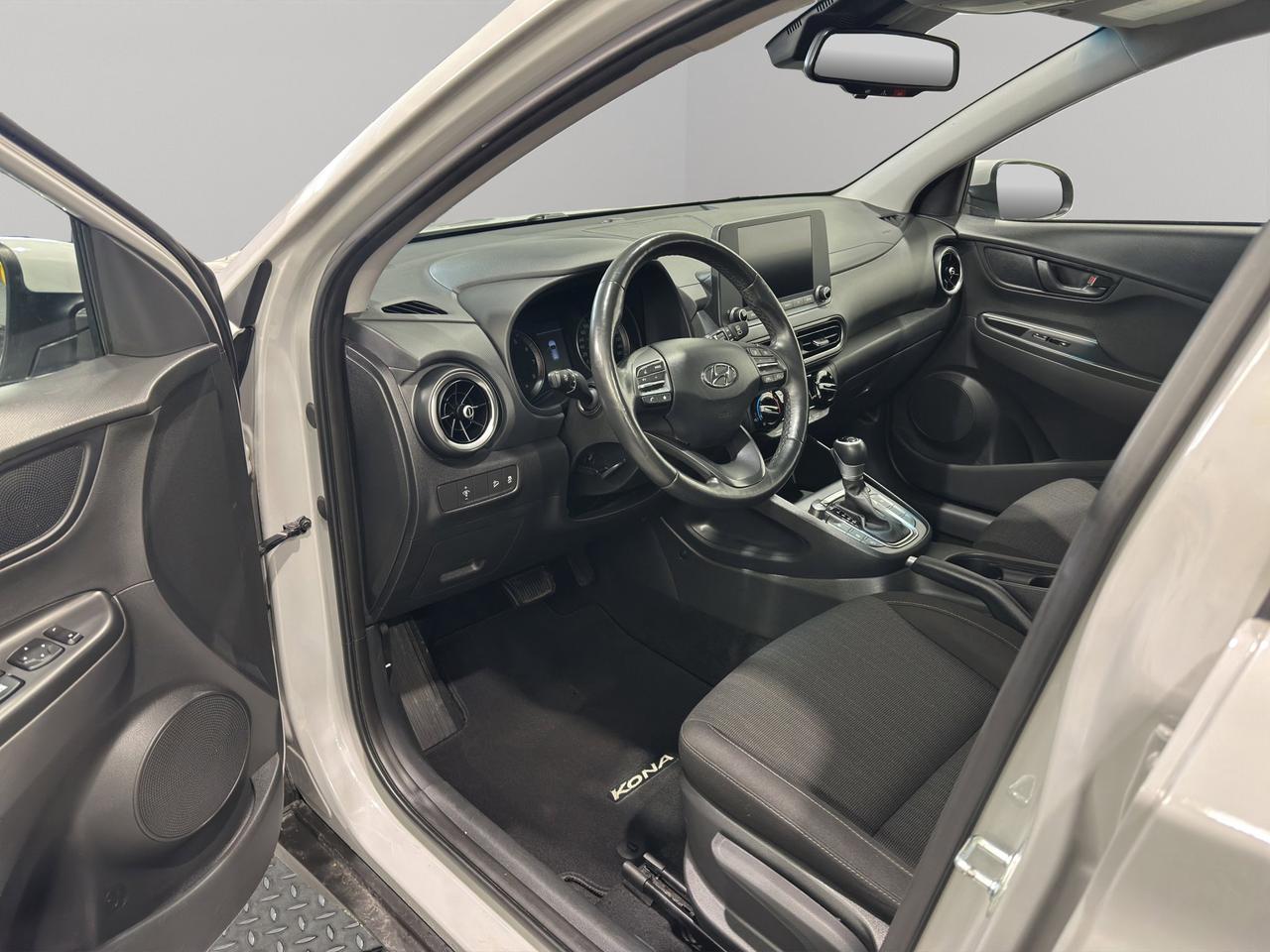 2023 Hyundai KONA Preferred | Reverse Cam | Heated Seats Photo
