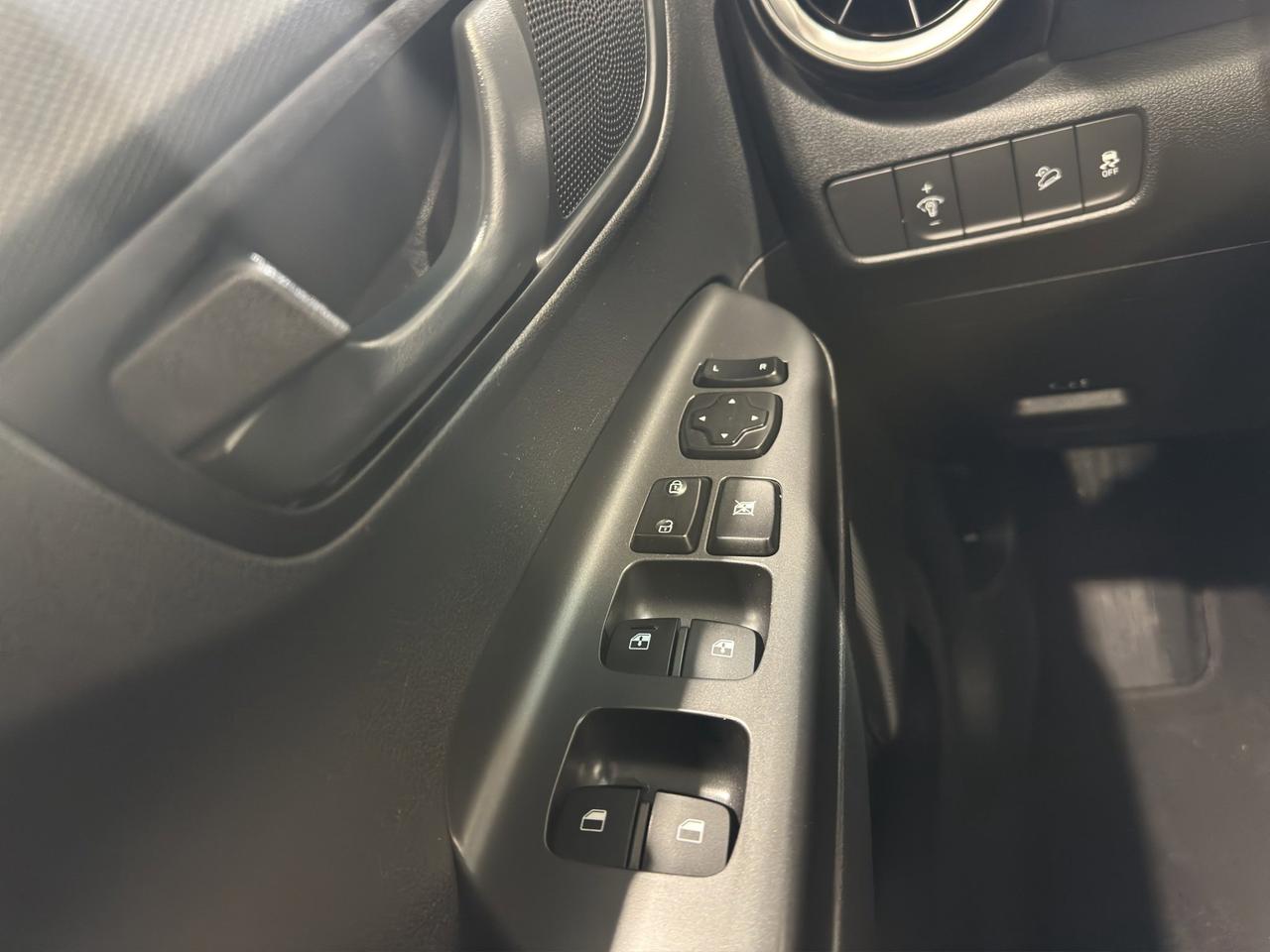 2023 Hyundai KONA Preferred | Reverse Cam | Heated Seats Photo