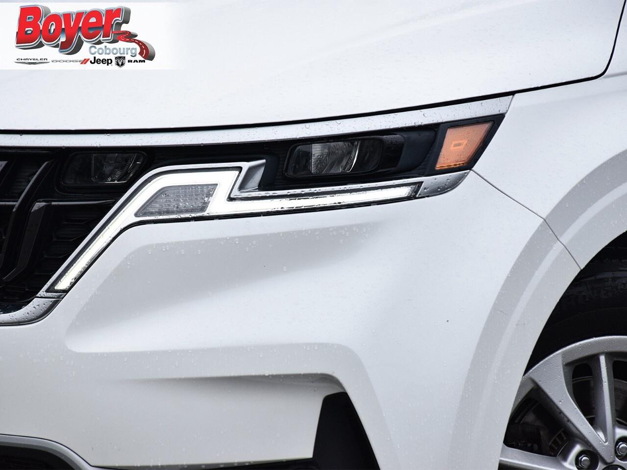 2022 Kia Carnival LX Photo