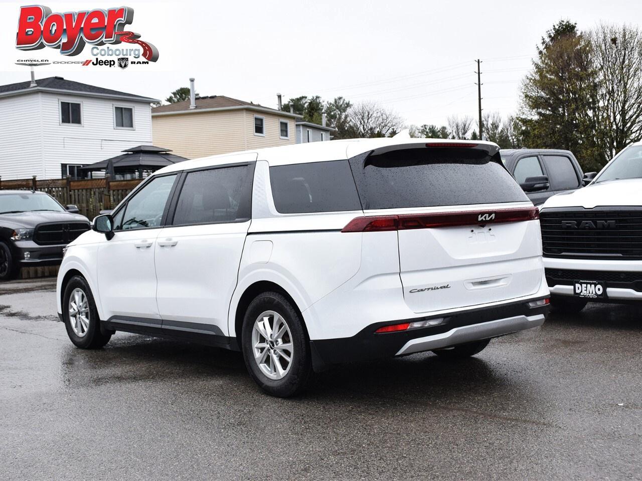 2022 Kia Carnival LX Photo
