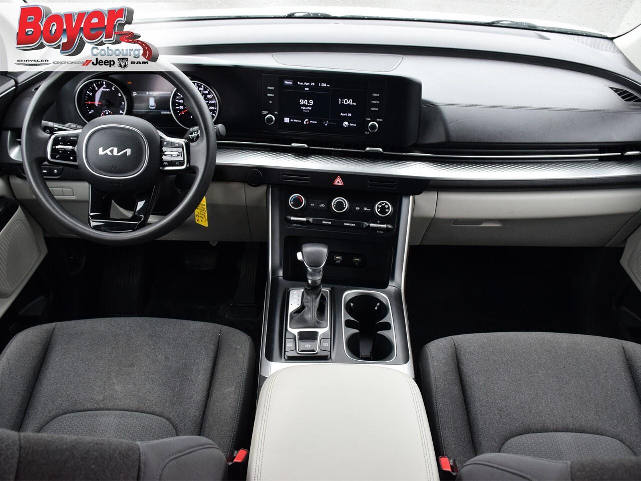 2022 Kia Carnival LX Photo