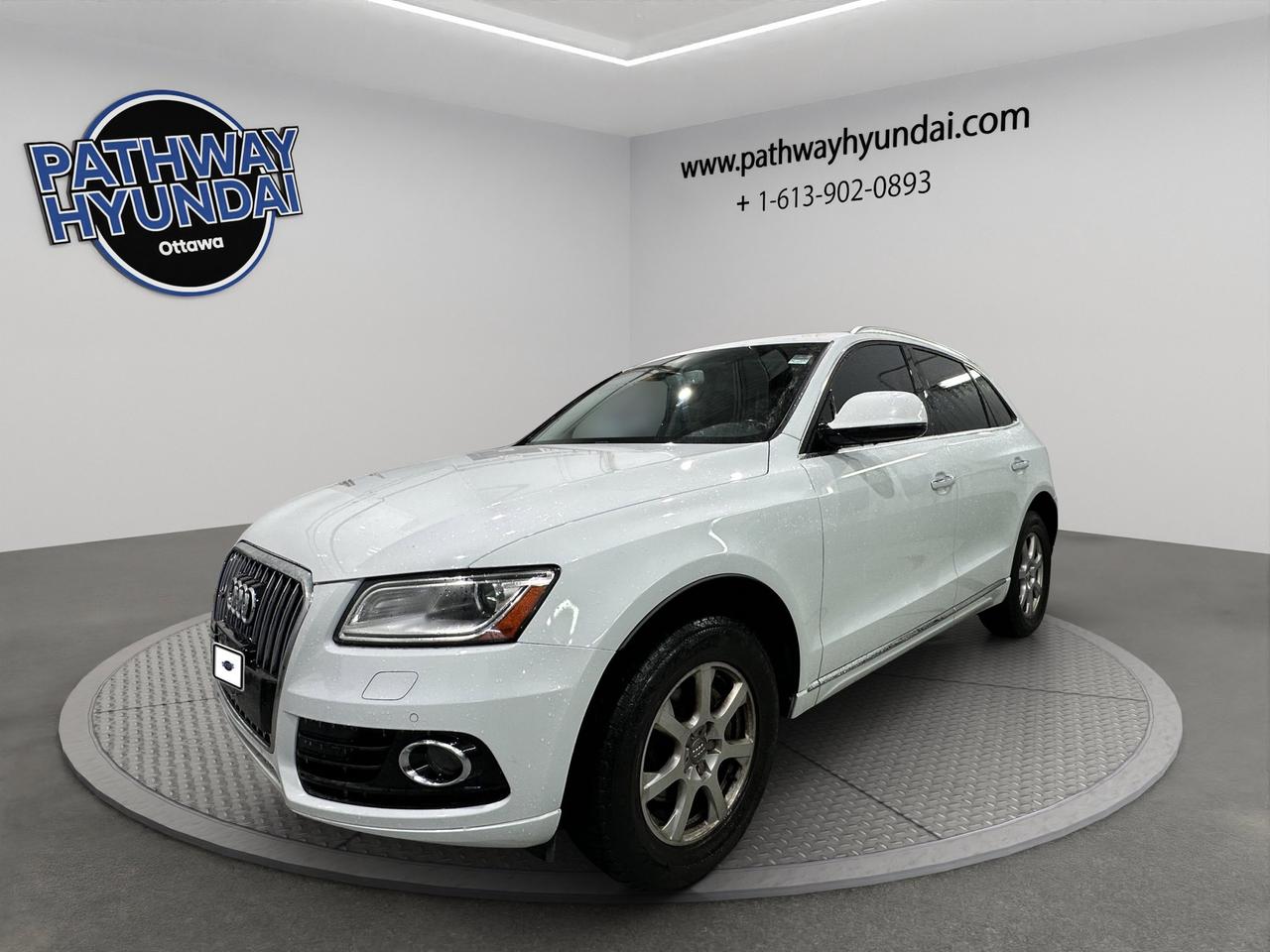 2016 Audi Q5 2.0T Technik | Reverse Cam | Heated Seats Photo