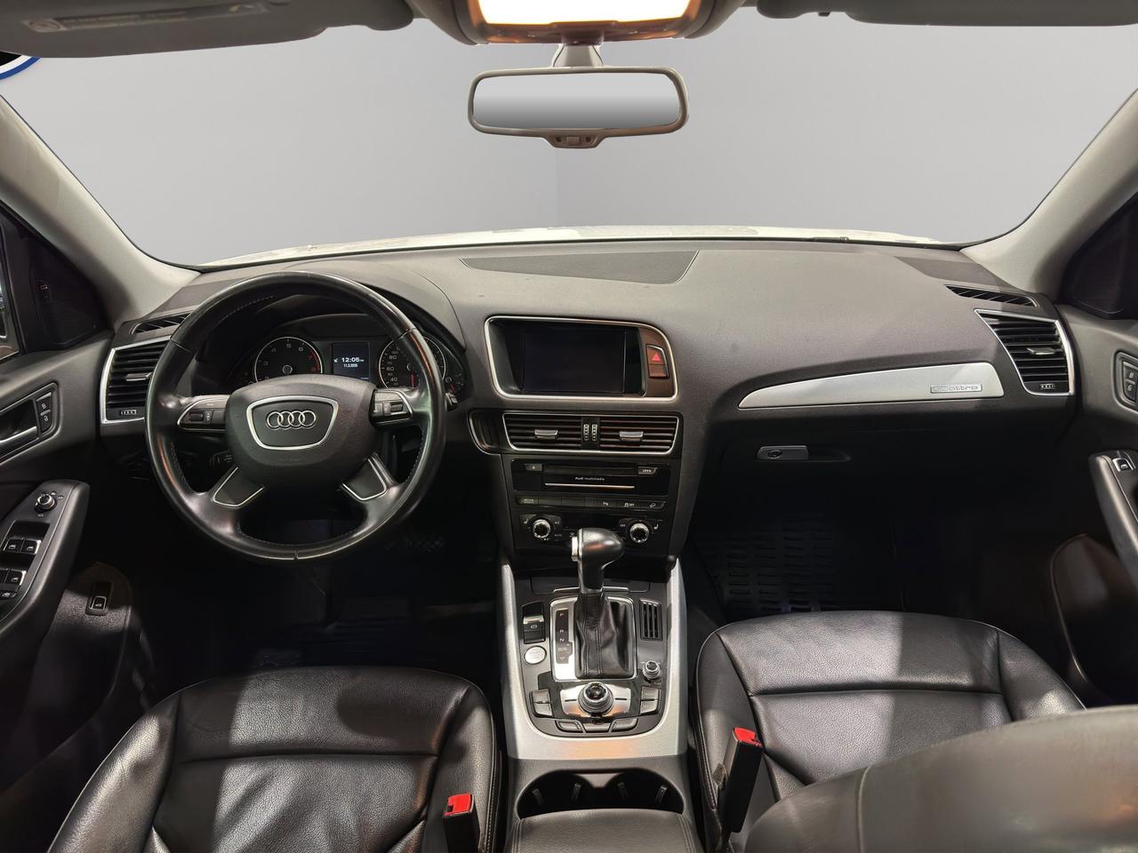 2016 Audi Q5 2.0T Technik | Reverse Cam | Heated Seats Photo