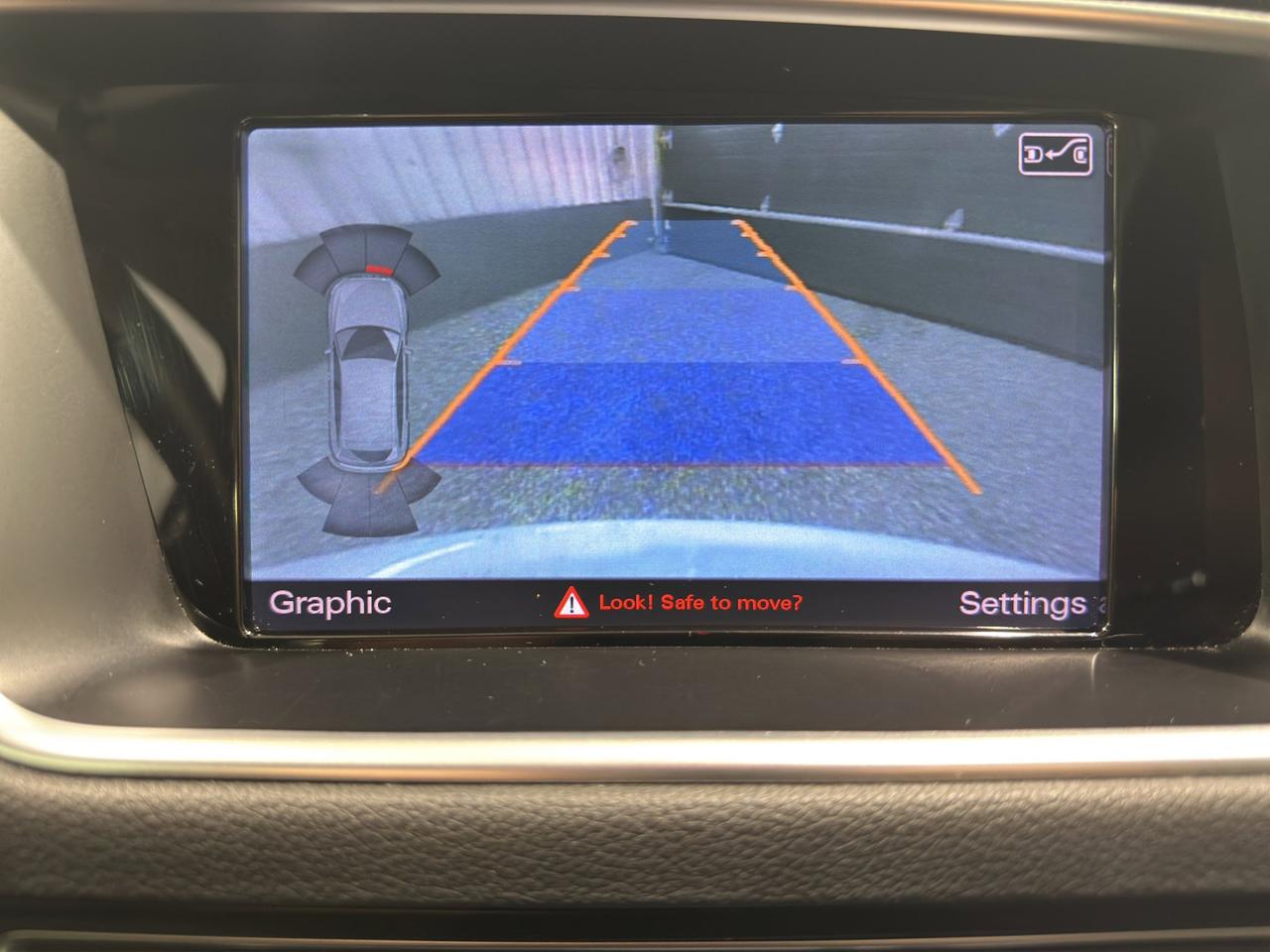 2016 Audi Q5 2.0T Technik | Reverse Cam | Heated Seats Photo