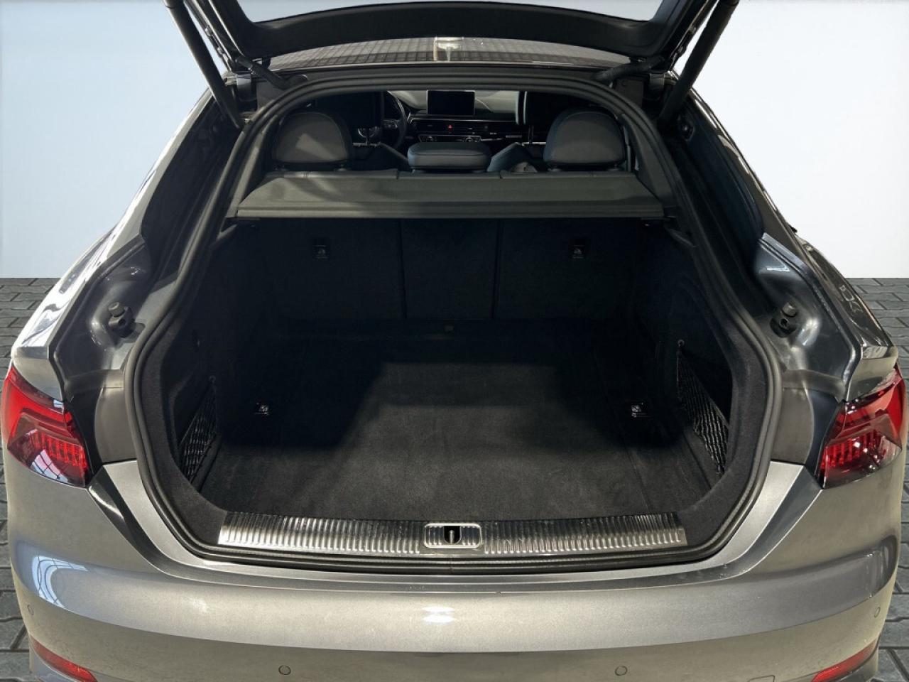 2019 Audi A5 S-Line Technik Quattro / NAVI / CarPlay / Sunroof Photo