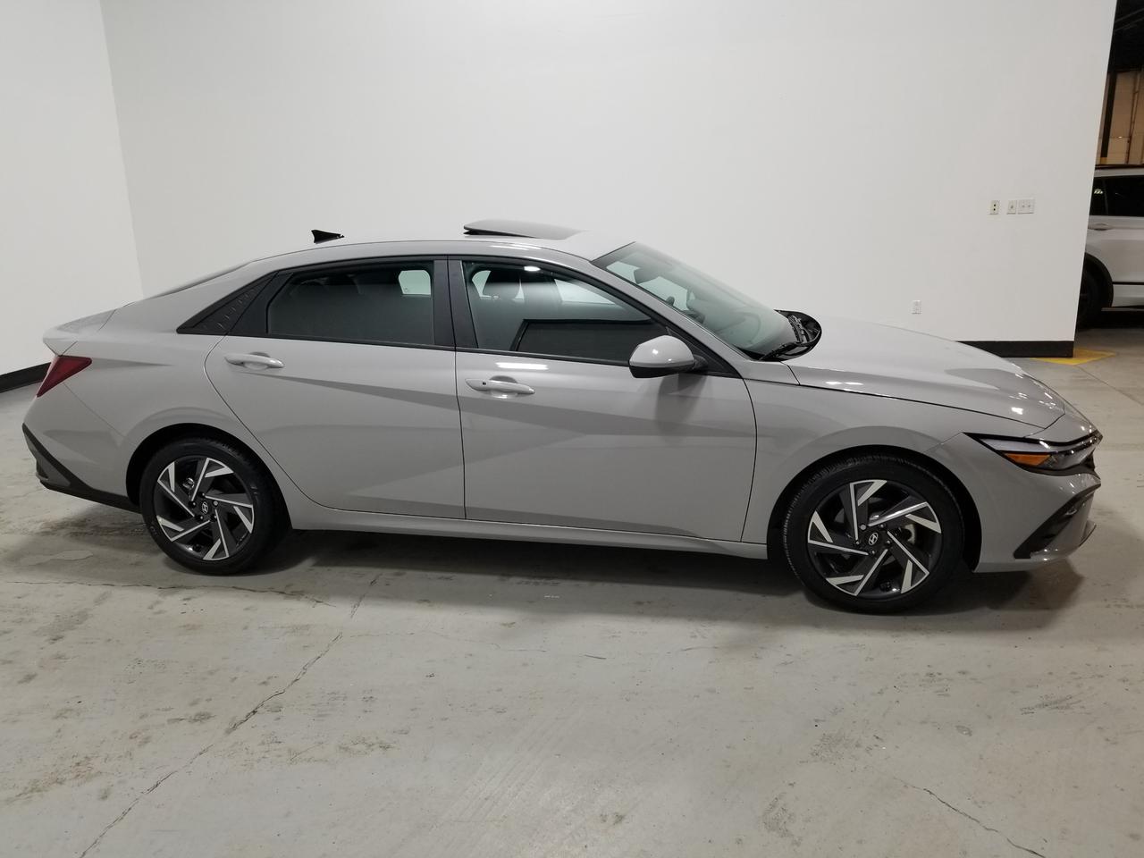 2025 Hyundai Elantra Preferred w/Tech Pkg 4dr Sedan Photo