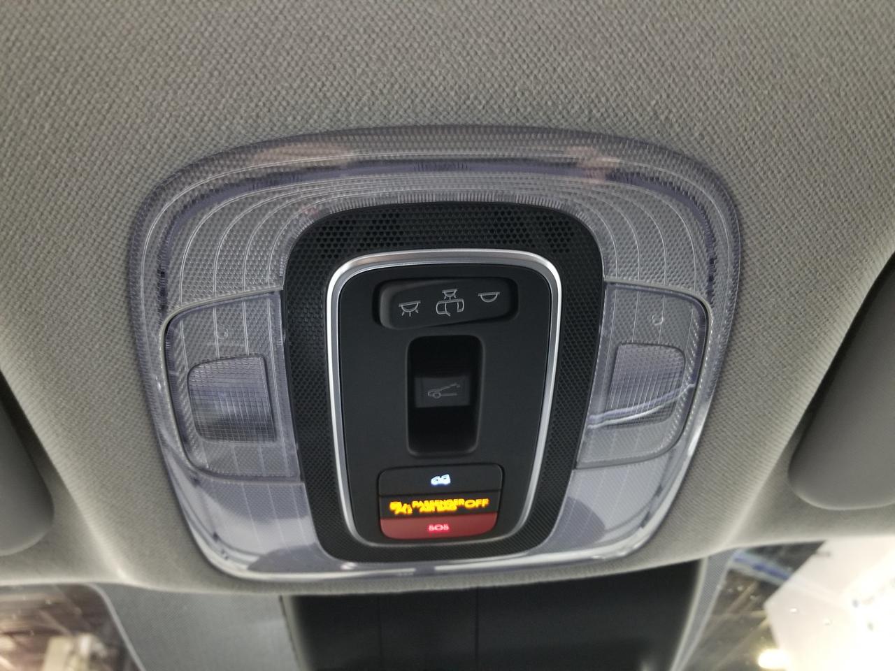 2025 Hyundai Elantra Preferred w/Tech Pkg 4dr Sedan Photo