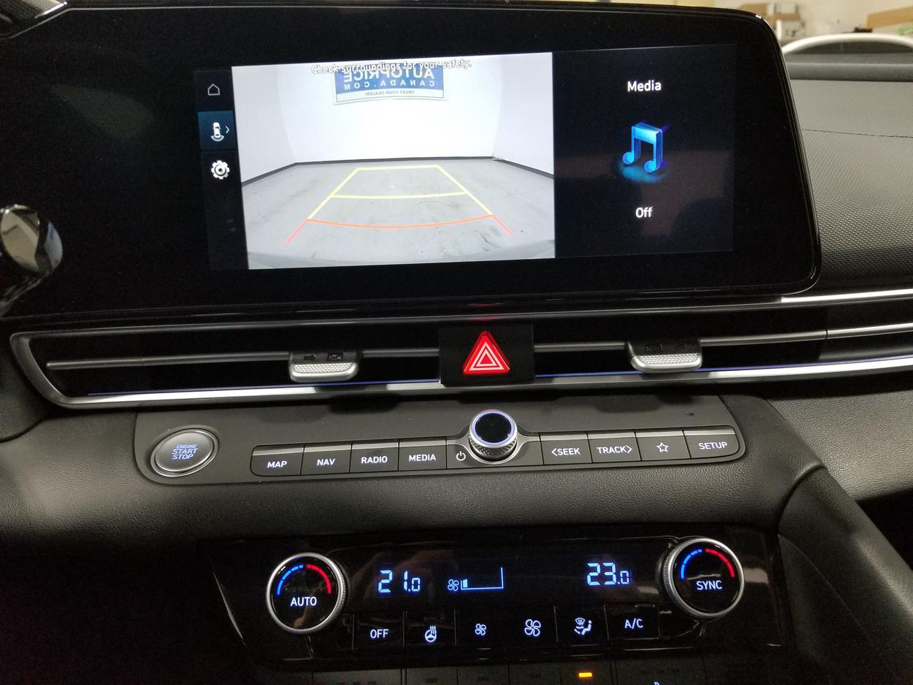 2025 Hyundai Elantra Preferred w/Tech Pkg 4dr Sedan Photo