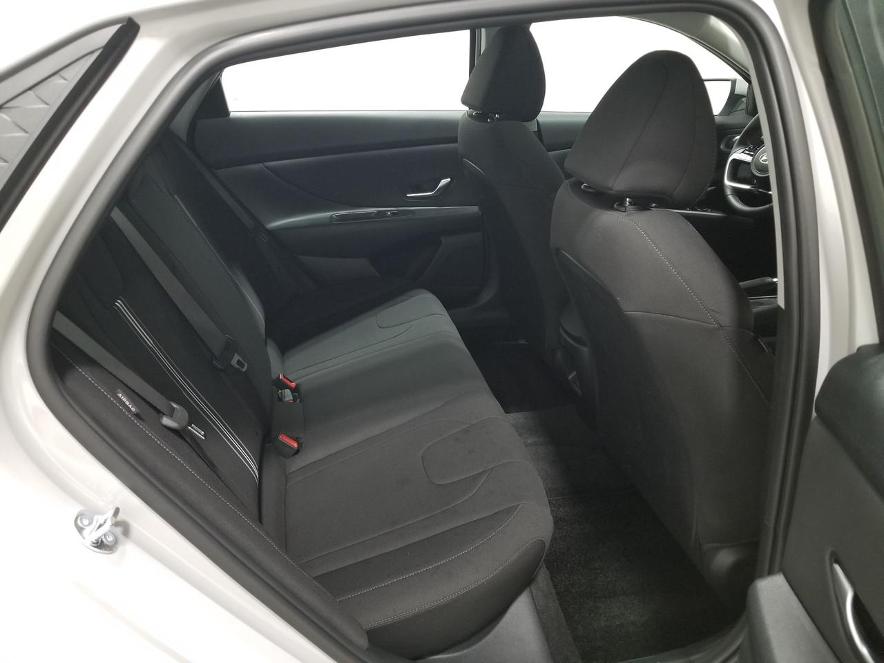 2025 Hyundai Elantra Preferred w/Tech Pkg 4dr Sedan Photo