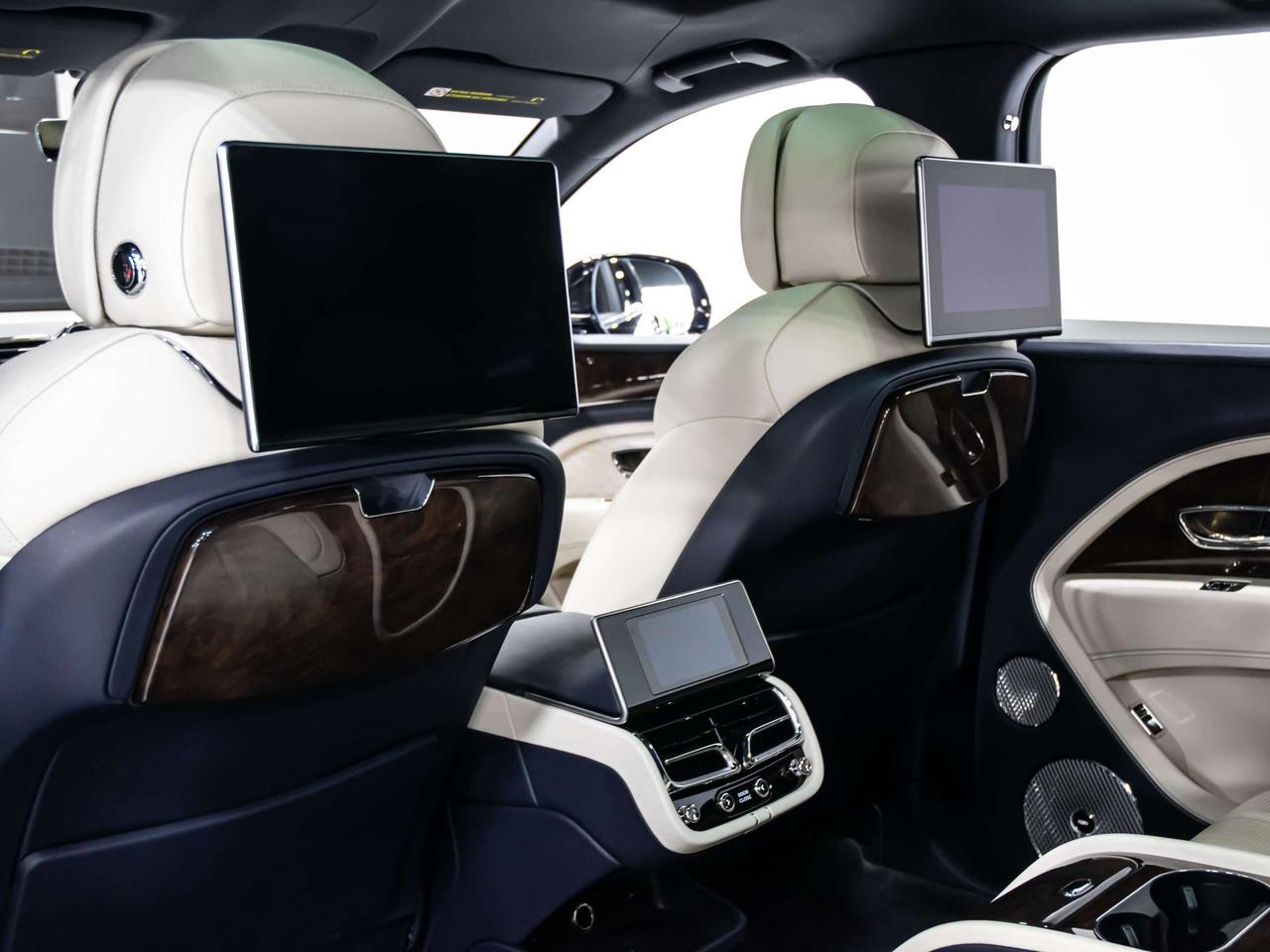 2023 Bentley Bentayga AZURE EWB HEADS UP REAR DVD BLIND SPOTS NAVI Photo
