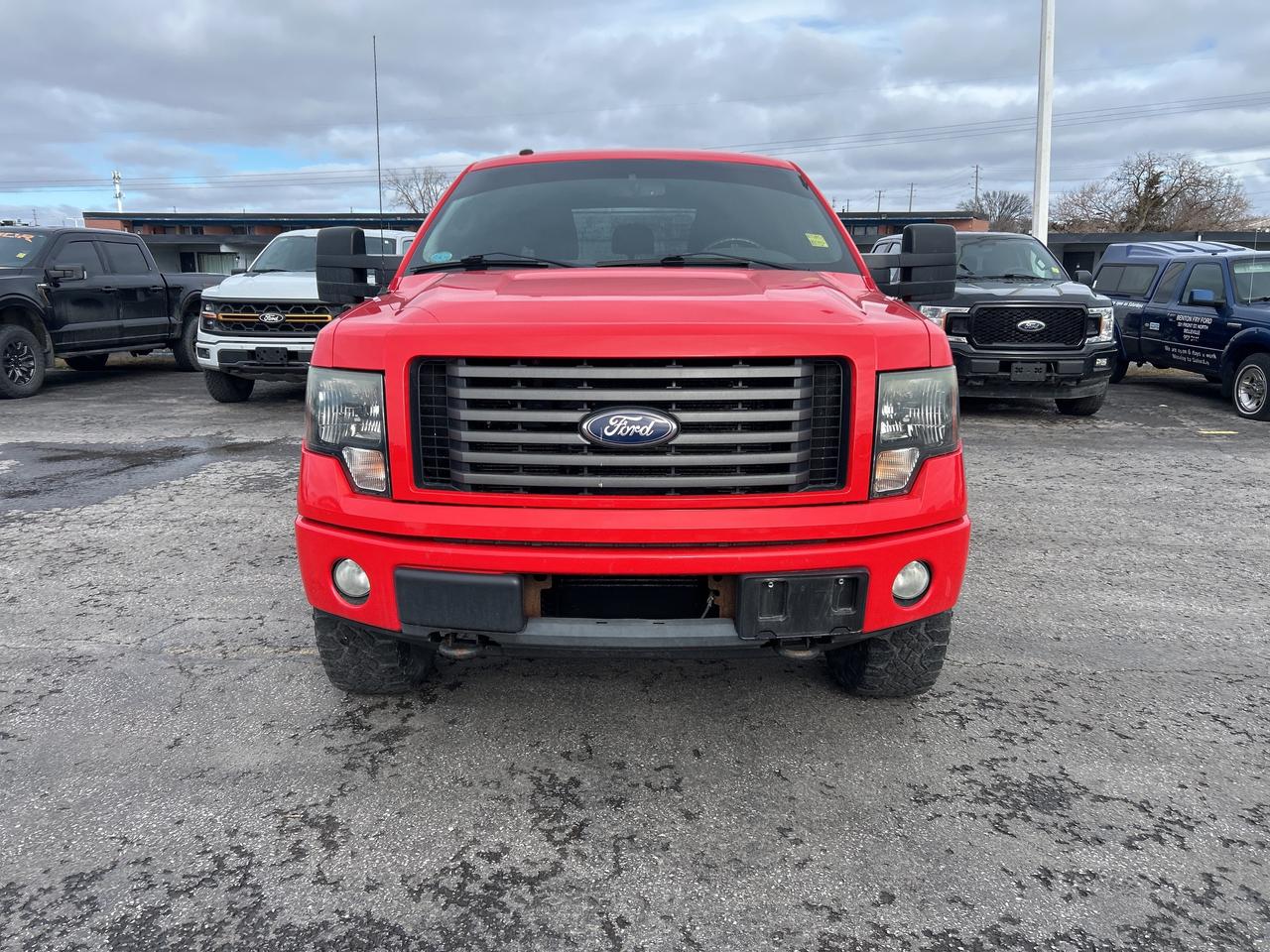 2011 Ford F-150 CREW 3.5L AS IS MAX TOW MOON LOCKING AXLE LOW KM Photo