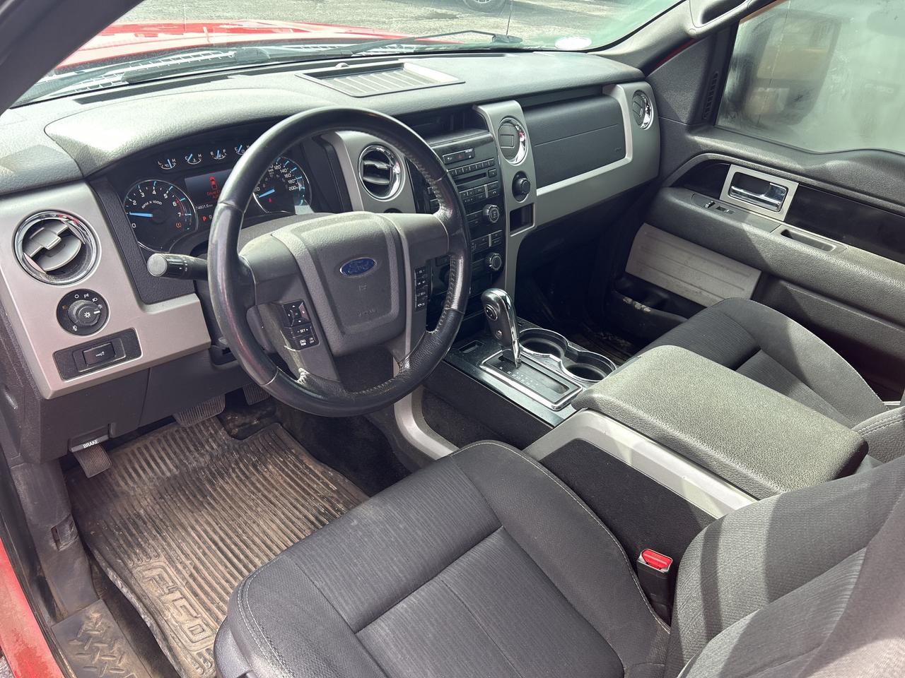 2011 Ford F-150 CREW 3.5L AS IS MAX TOW MOON LOCKING AXLE LOW KM Photo