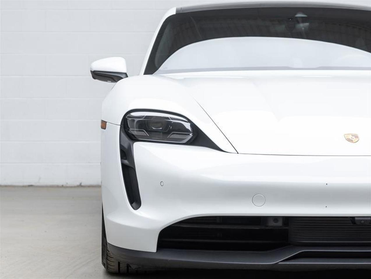 2020 Porsche Taycan  Photo