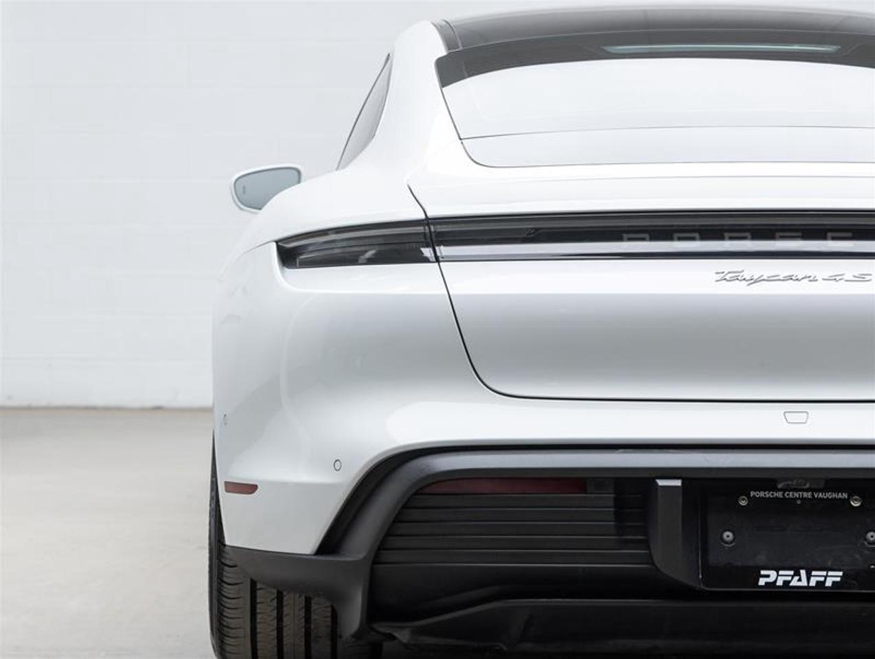 2020 Porsche Taycan  Photo