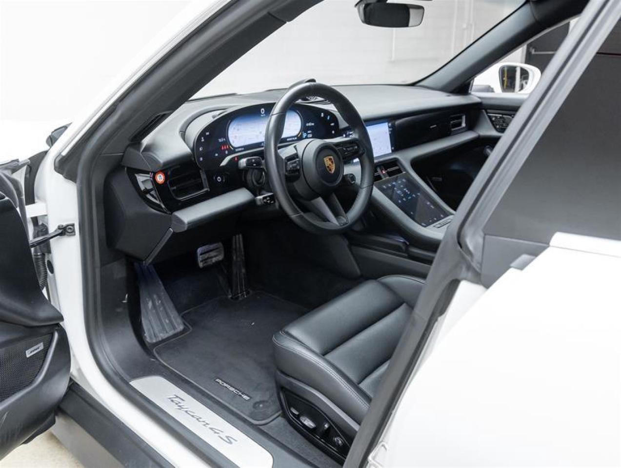 2020 Porsche Taycan  Photo