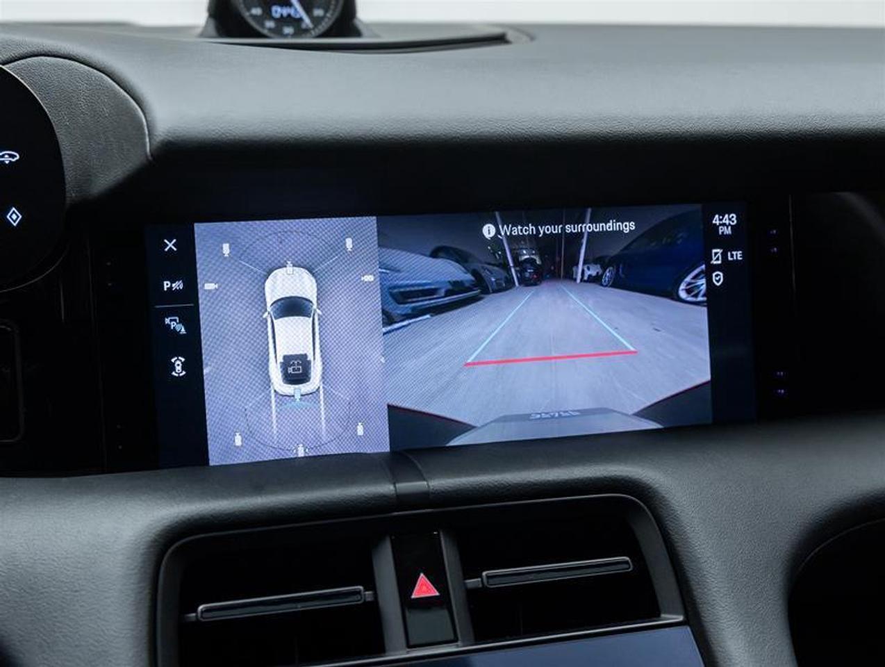 2020 Porsche Taycan  Photo