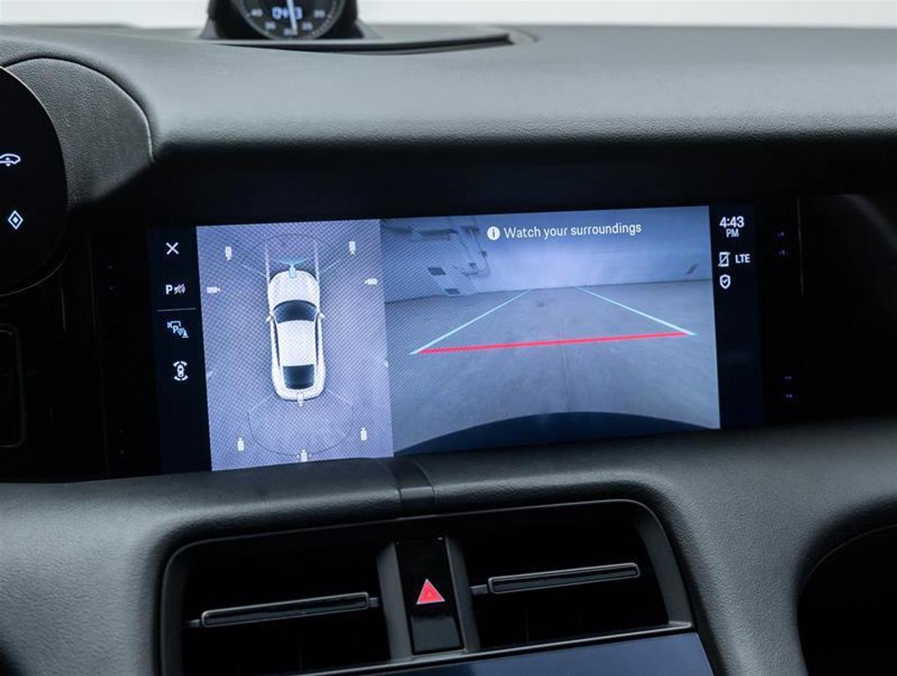 2020 Porsche Taycan  Photo