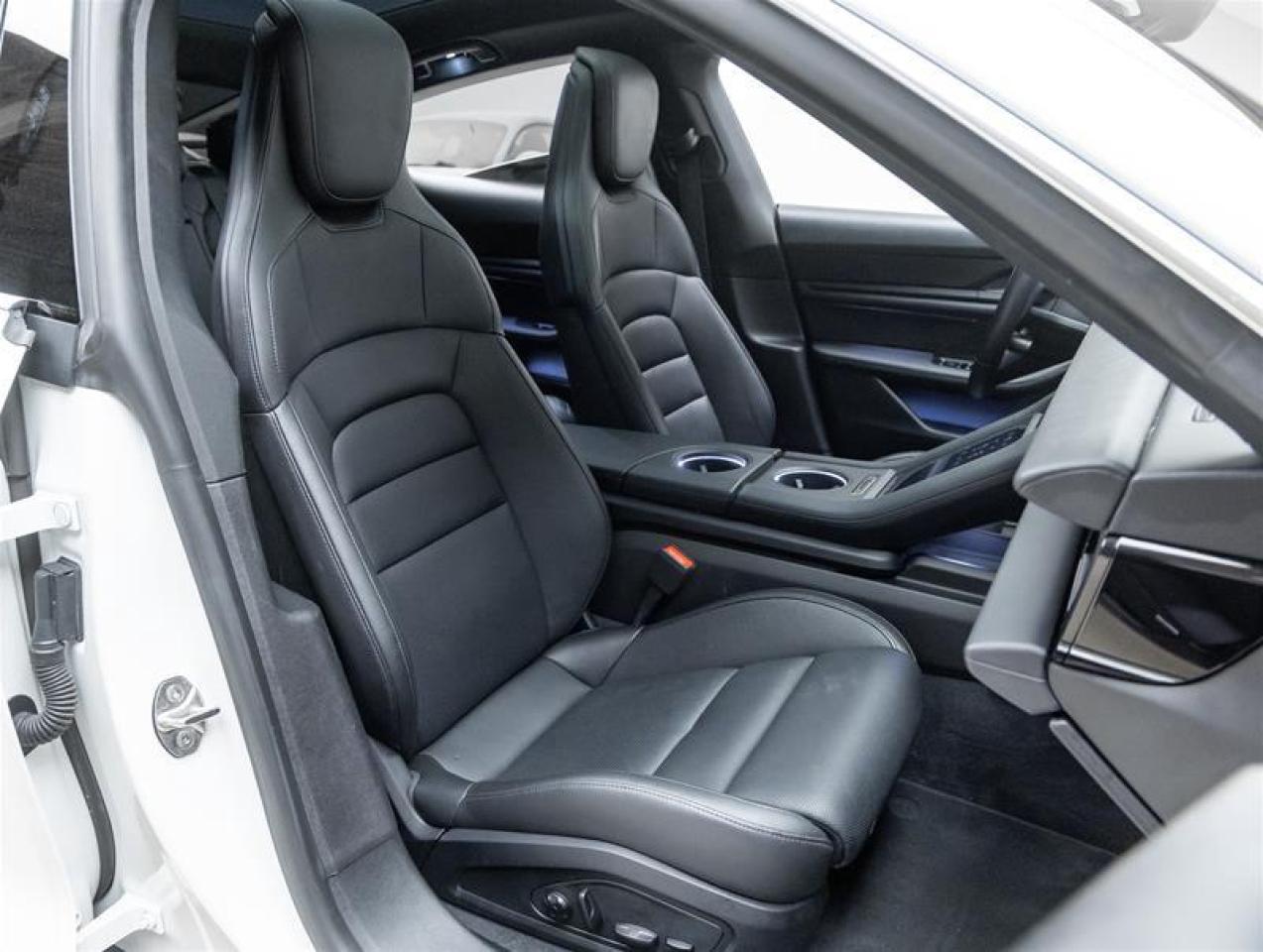 2020 Porsche Taycan  Photo