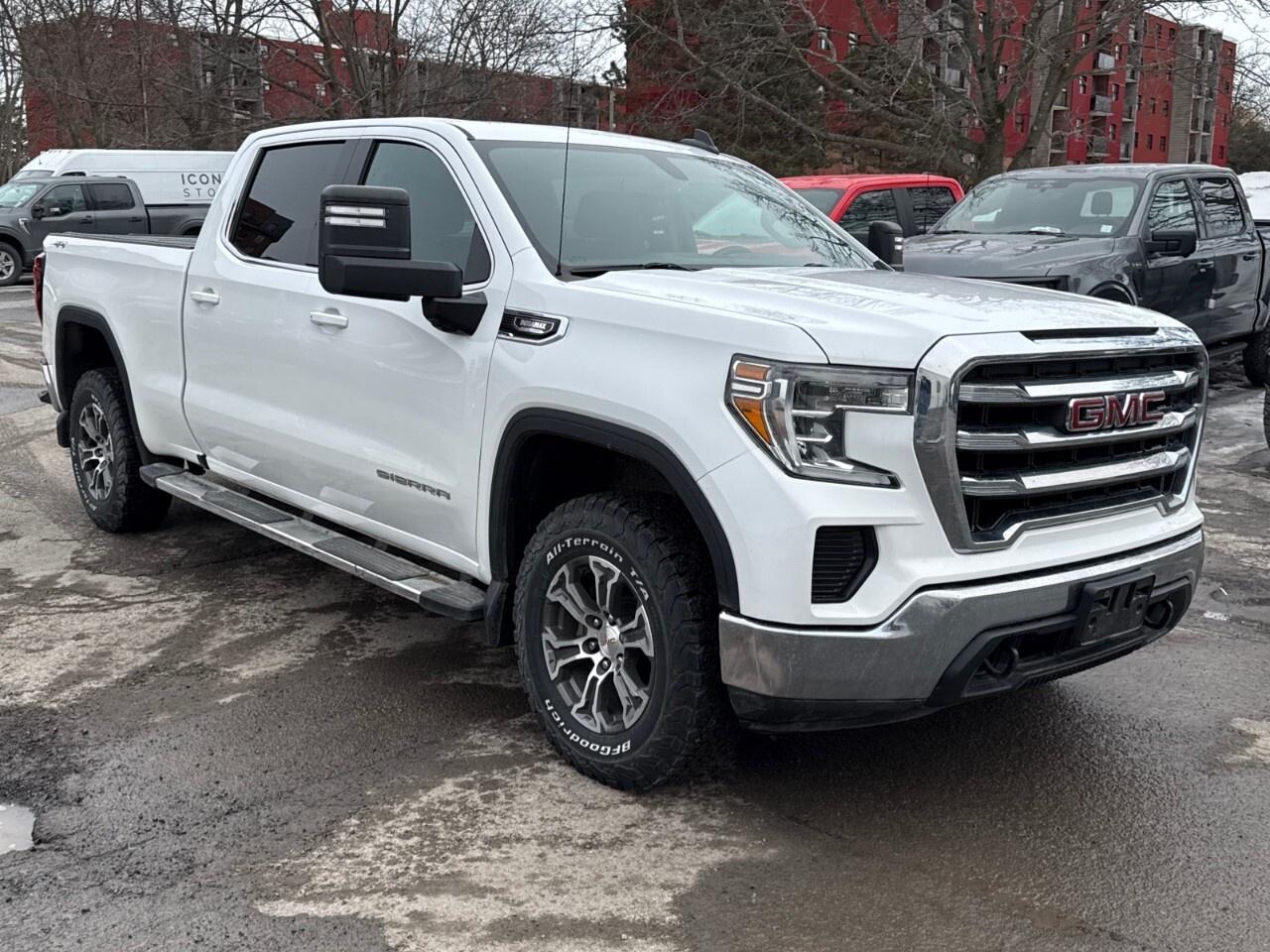 2020 GMC Sierra 1500 SLE   ONE OWNER   ACCIDENT FREE Photo