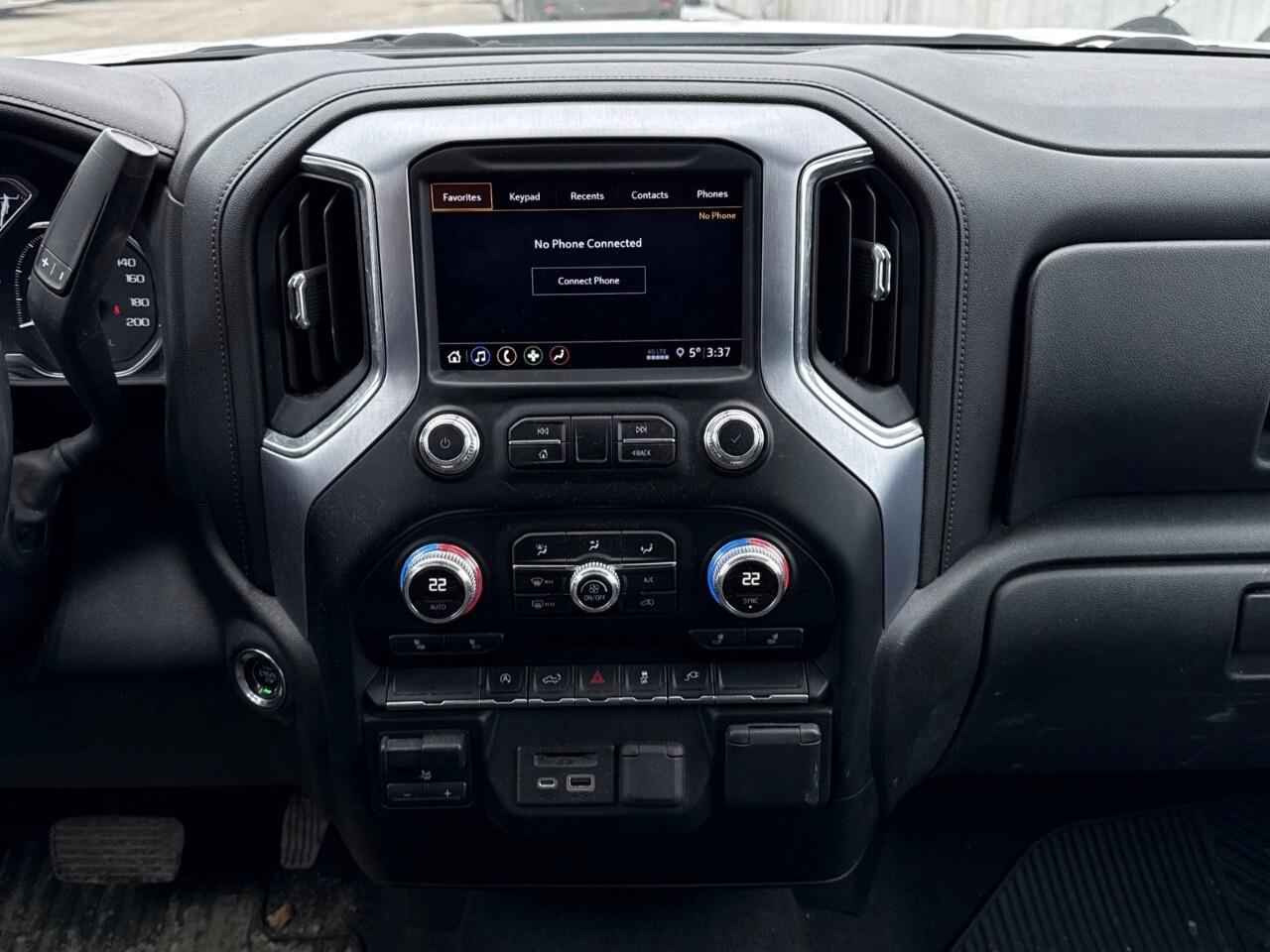 2020 GMC Sierra 1500 SLE   ONE OWNER   ACCIDENT FREE Photo