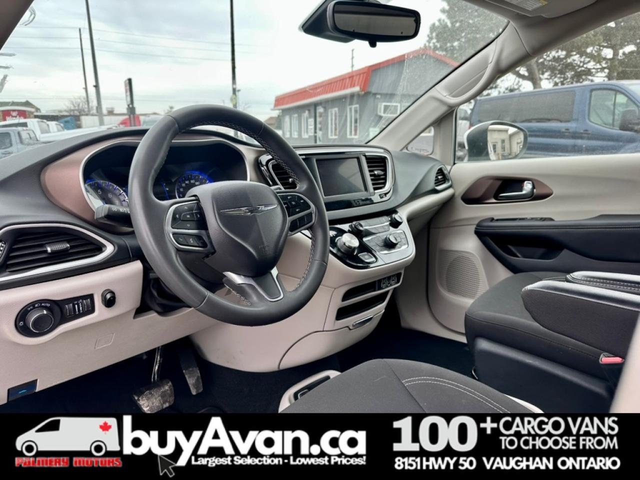 2023 Chrysler Grand Caravan Grand Caravan SXT Cargo + Divider Racks Photo