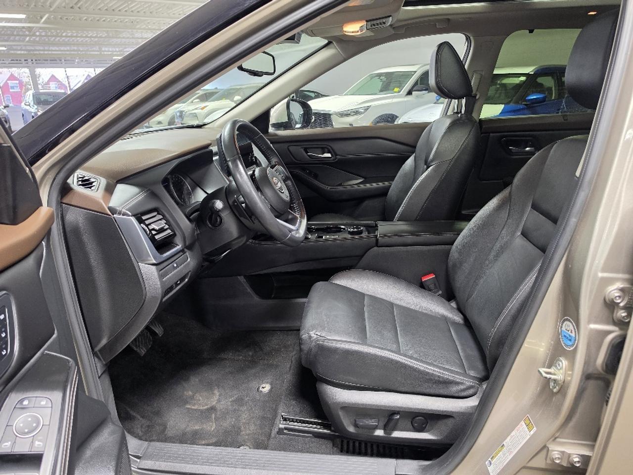 2023 Nissan Rogue SL AWD, NAVI, LEATHER, PANO ROOF, 360 CAMERA SYST Photo
