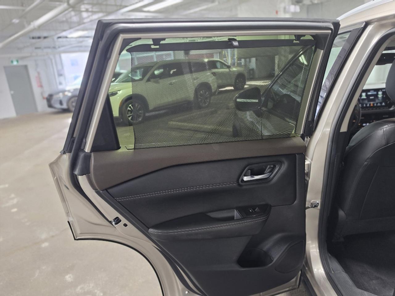 2023 Nissan Rogue SL AWD, NAVI, LEATHER, PANO ROOF, 360 CAMERA SYST Photo