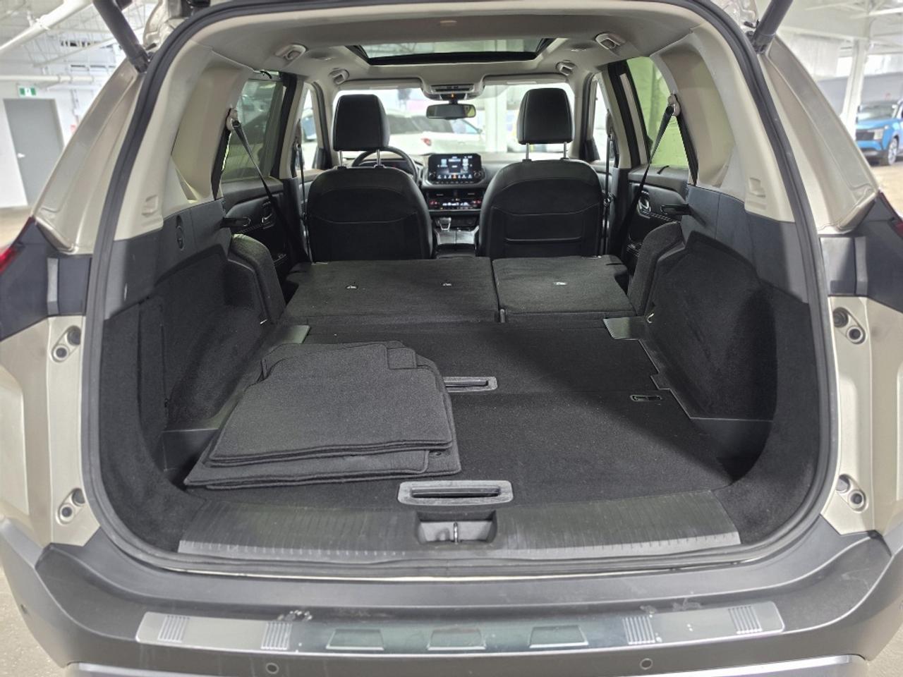 2023 Nissan Rogue SL AWD, NAVI, LEATHER, PANO ROOF, 360 CAMERA SYST Photo