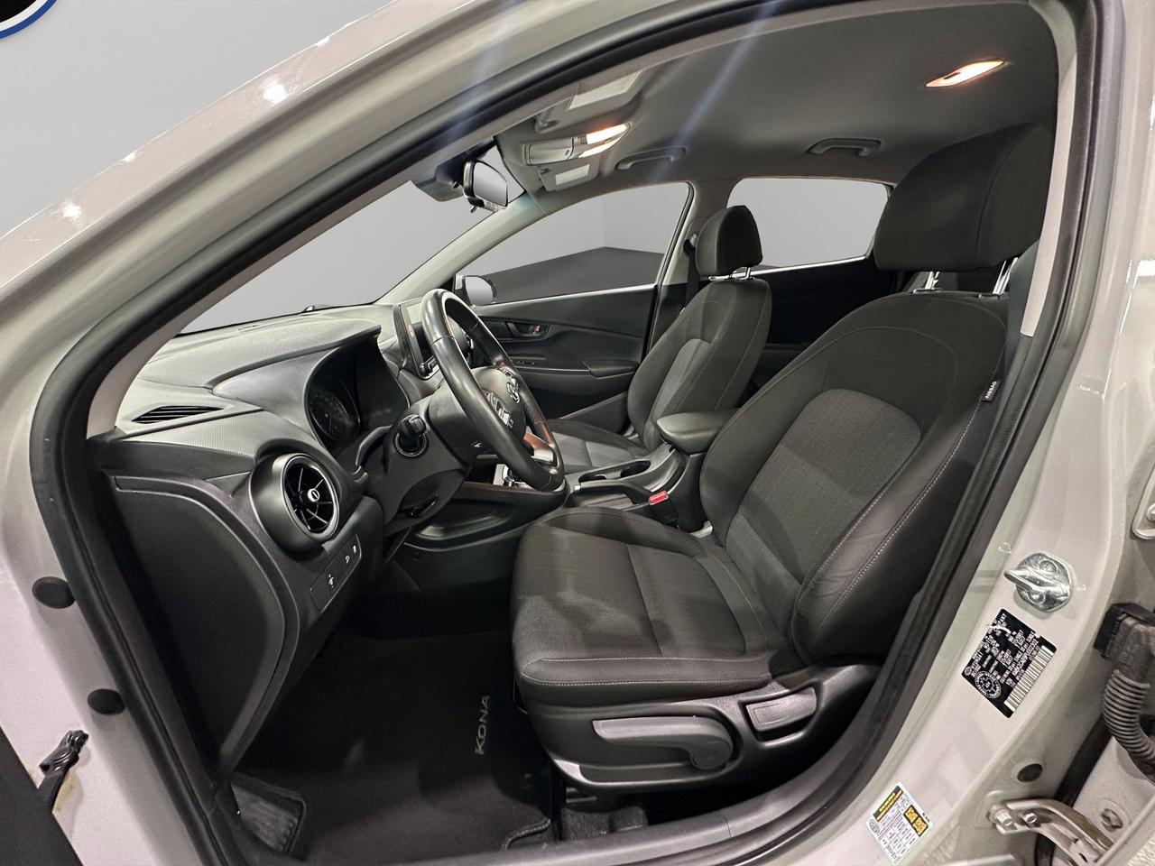 2023 Hyundai KONA Preferred | Reverse Cam | Heated Seats Photo
