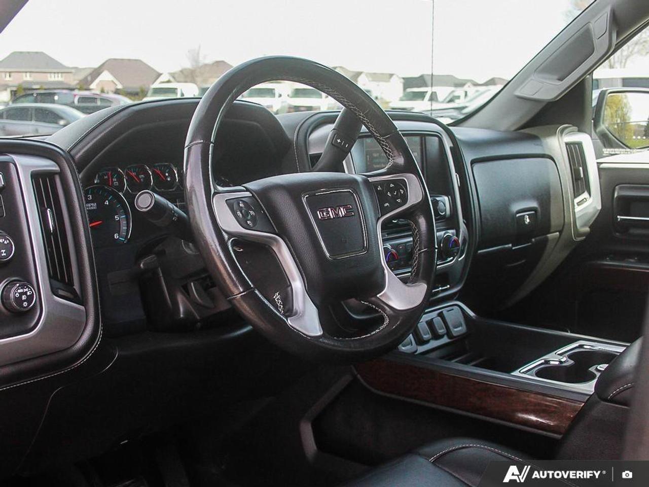 2018 GMC Sierra 1500 SLTSLT, 5.3L V8, 4X4, ALLOYS, LEATHER, CERTIFIED A Photo