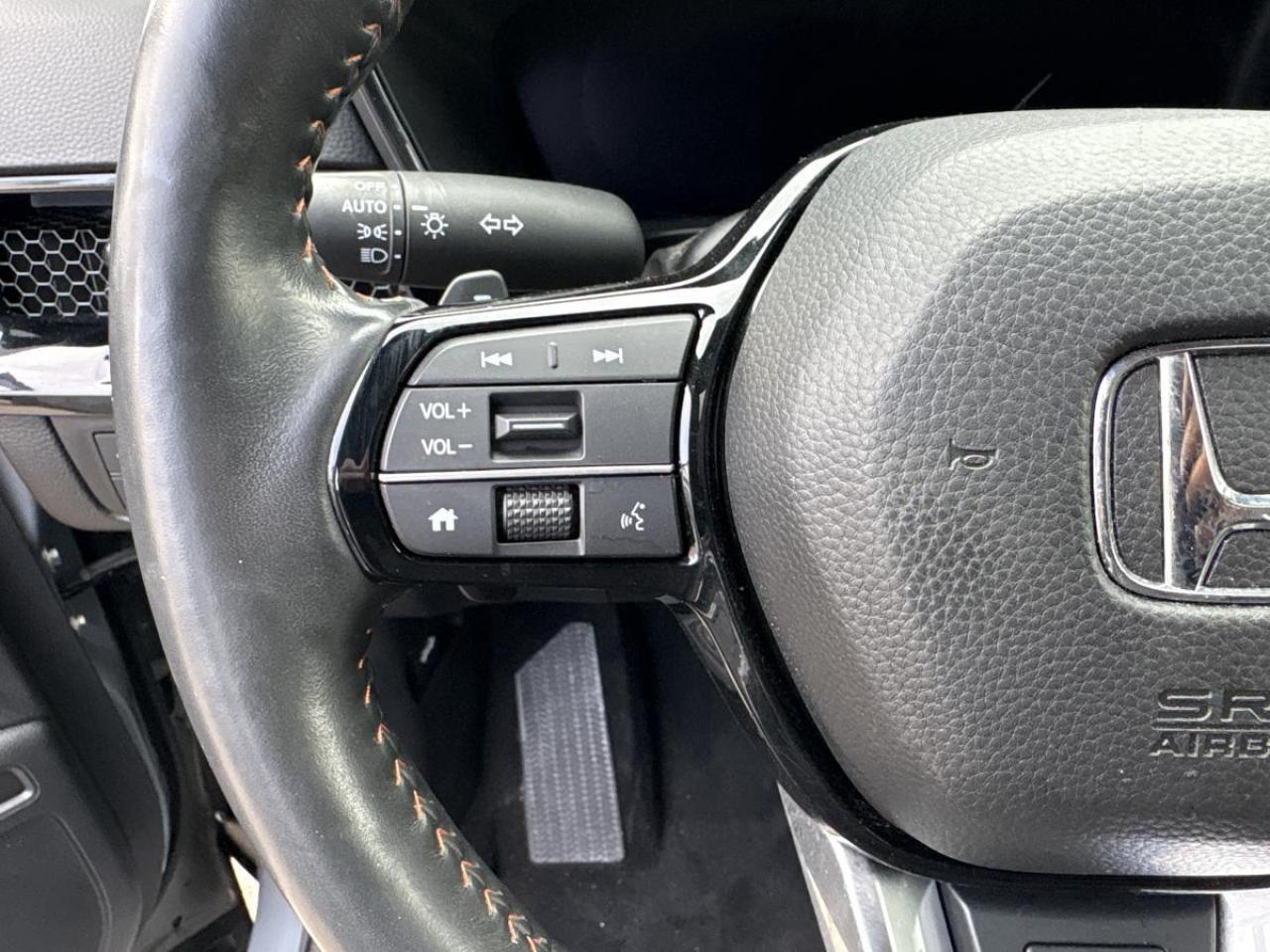 2024 Honda CR-V Hybrid Touring Honda Certified With 7YRS/160K Warranty Photo