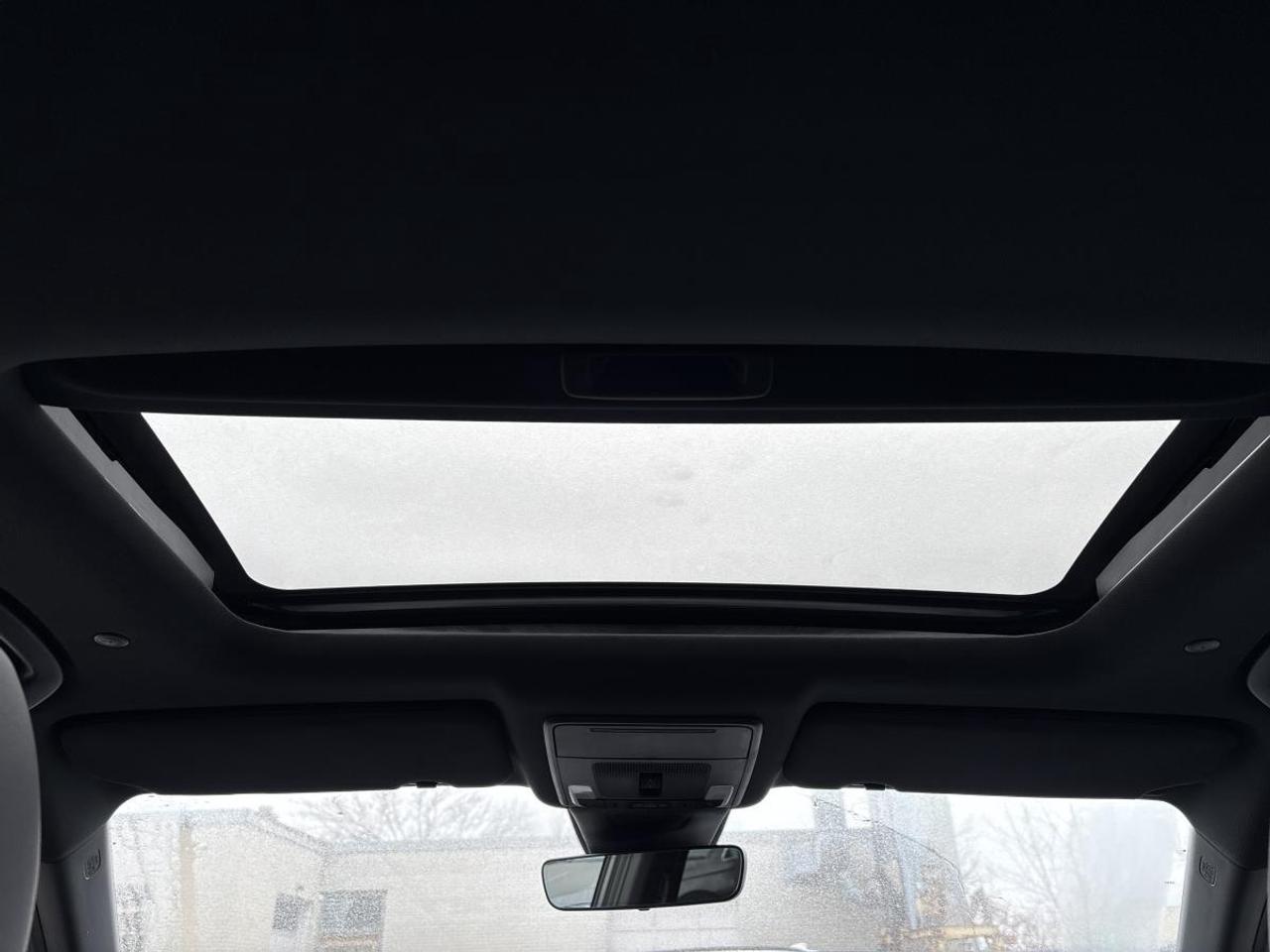 2024 Honda CR-V Hybrid Touring Honda Certified With 7YR/160K Warranty Photo